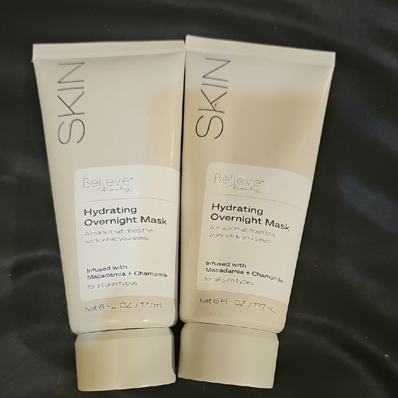 Bundlr Of 2 Hydrating Overnight Mask - Cream NWT - Picture 1 of 4